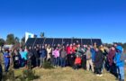 Quellón: familias de zonas rurales podrán acceder a energía las 24 horas mediante sistemas fotovoltaicos individuales.