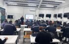 La Península entregó becas para cursos OMI a 32 estudiantes del Liceo Indudtrial de Pueto Montt.
